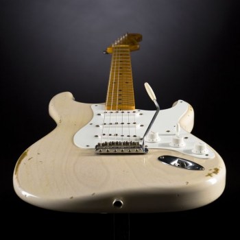 Fender 1955 Relic Stratocaster Dirty White Blonde #CZ520104 купить