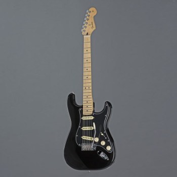 Fender Limited Edition Player Stratocaster MN Double Black купить