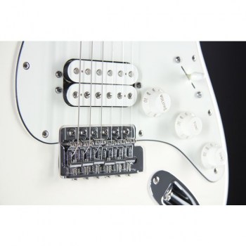 Fender Standard Stratocaster HSS MN Arctic White купить