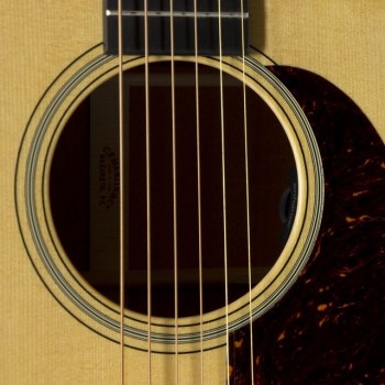 Martin Guitars GPC-18E Natural High Gloss купить