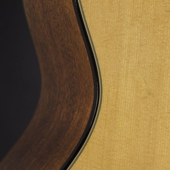 Martin Guitars OMC-18E Natural High Gloss купить