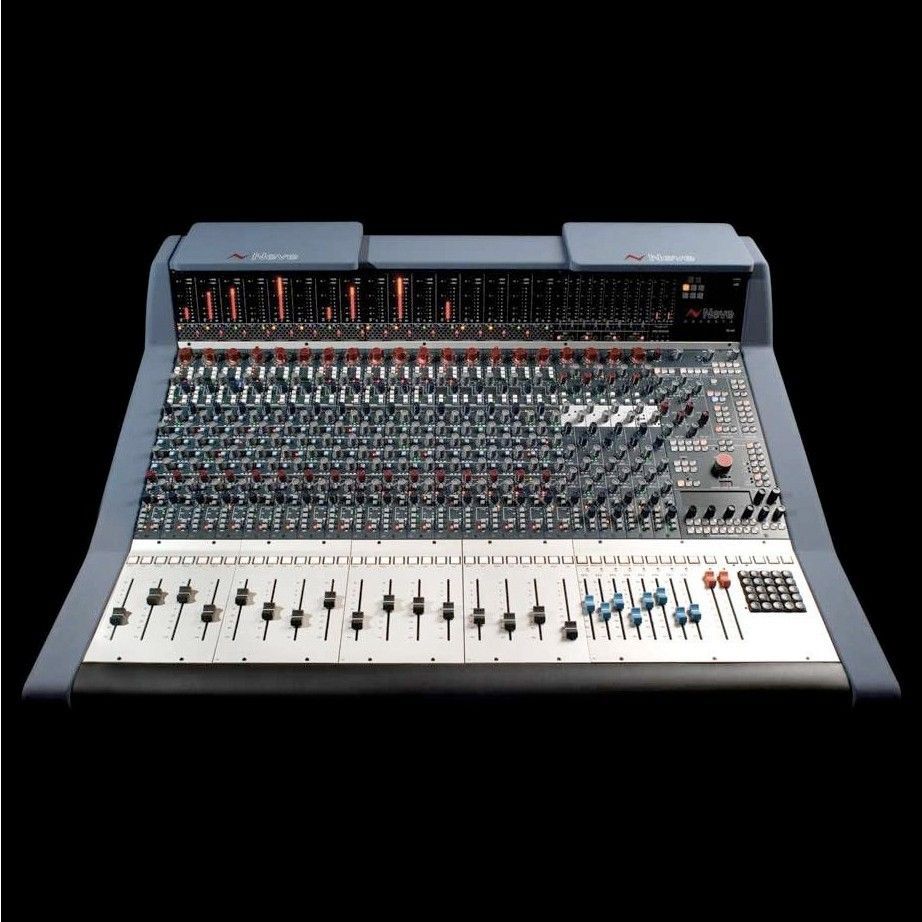 Studio console. Микшерный пульт neve. Neve консоли. Yamaha pm5d. Neve Vintage Mixing Console.