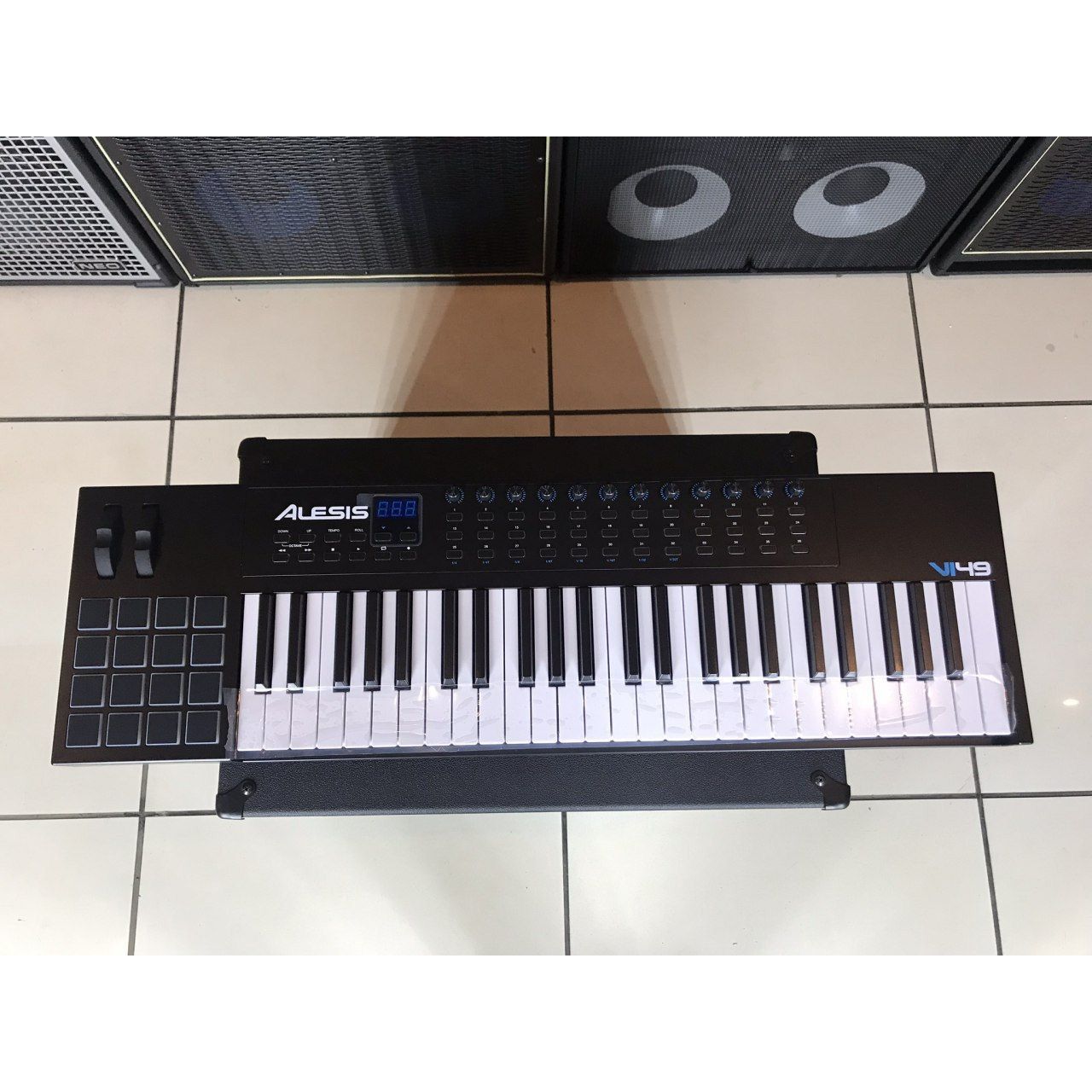 Vi 49. Alesis vi49. Alesis 8 10. Alesis v61 купить. Alesis Vortex Wireless 2 купить.