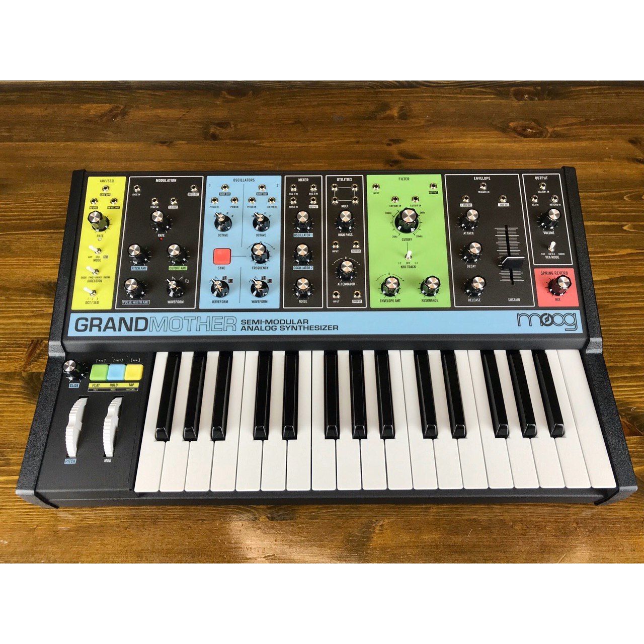 Moog grandmother. MOOG subsequent 37. MOOG model 10 buy. MOOG subsequent 25.