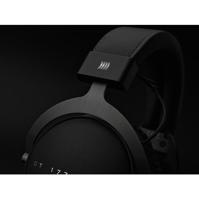 Beyerdynamic dt 1770 pro. Beyerdynamic 1770 Pro АЧХ. Headphones Monoblock Beyerdynamic. Beyerdynamic DT 1770 комплект.