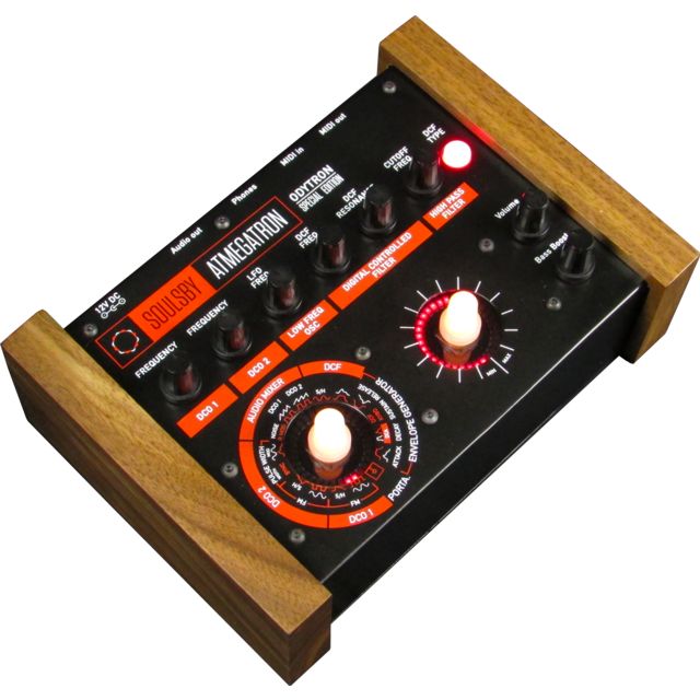 Synth electronic. Soulsby Atmegatron. Special Electronics. Electronic Musical instruments. PHL Audio 2520.