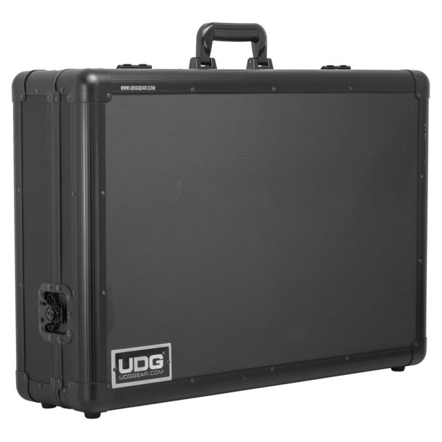 Xl format. Flight Case.